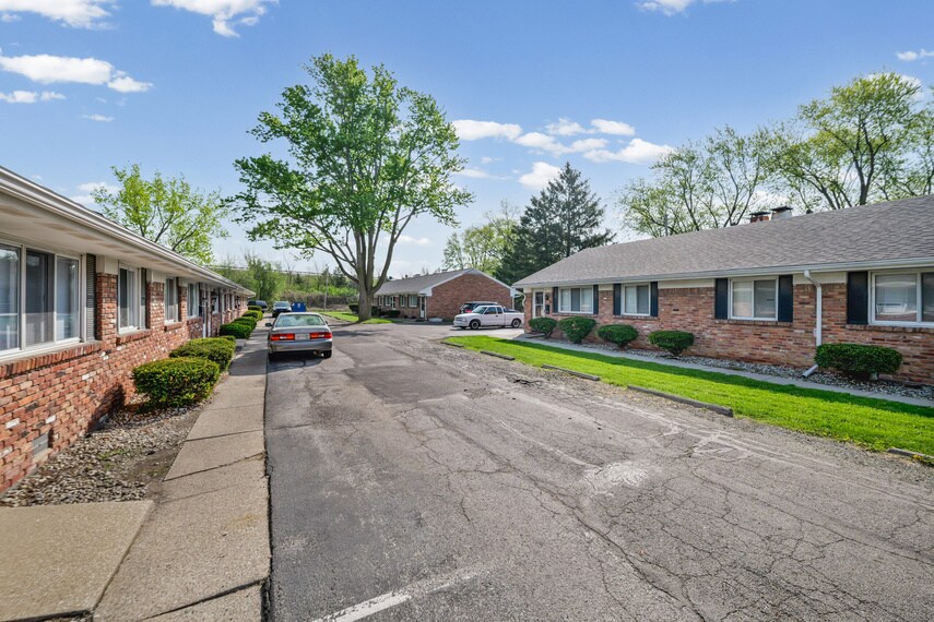 1650 Michigan Ave, Maumee, OH à vendre - Photo du bâtiment - Image 3 de 5