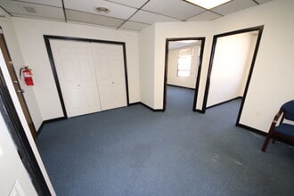 8508 Loch Raven Blvd, Towson, MD for lease Interior Photo- Image 2 of 11