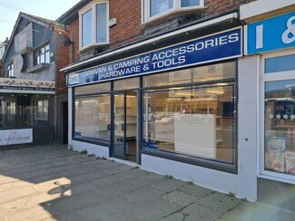 Plus de détails pour 20 Victoria Rd, Mablethorpe - Commerce de détail à louer