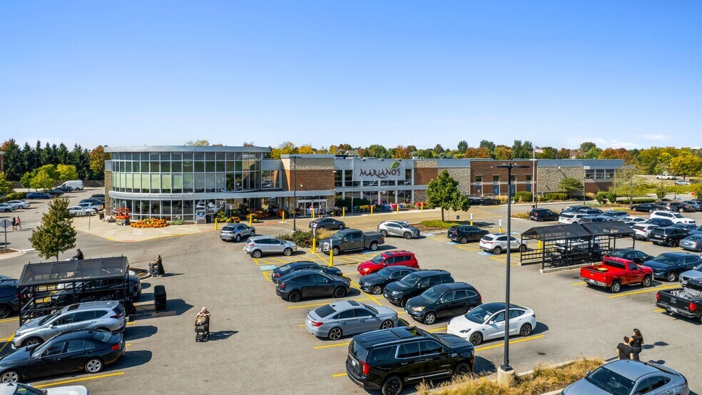 1720 N Milwaukee Ave, Vernon Hills, IL à vendre - Photo du bâtiment - Image 2 de 5