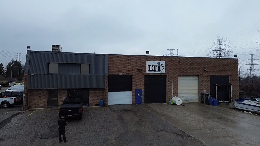 36 Micro Crt, London, ON à louer - Photo du bâtiment - Image 3 de 12