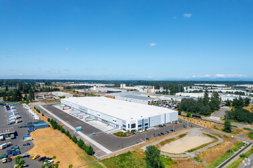 4417 192nd St E, Tacoma, WA à louer - Photo du bâtiment - Image 2 de 9