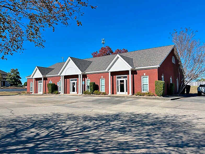7000-7008 Brockport Ct, Montgomery, AL à vendre - Photo du bâtiment - Image 1 de 8