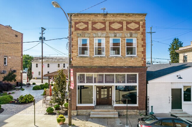 Plus de détails pour 111 W Main St, Bremen, OH - Commerce de détail à vendre