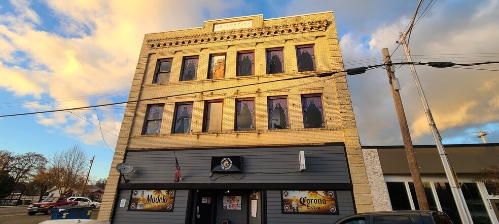 186 SW Court St, Dallas, OR for sale - Building Photo - Image 2 of 17