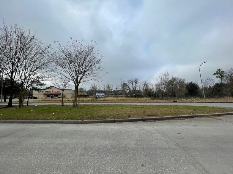 Tidwell & N Wayside Rd, Houston, TX à vendre - Photo du bâtiment - Image 1 de 4