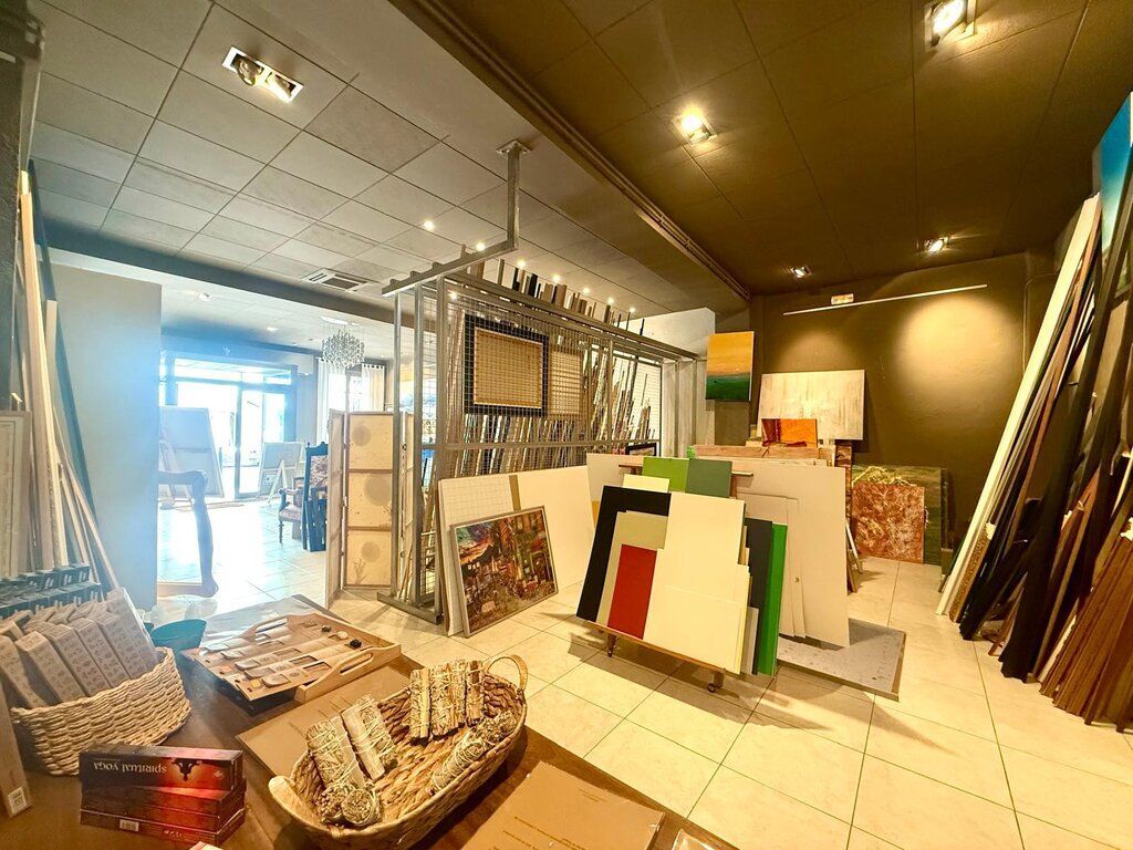 Figueres, GER 17600 - Unit - -  - Interior Photo - Image 2 of 18