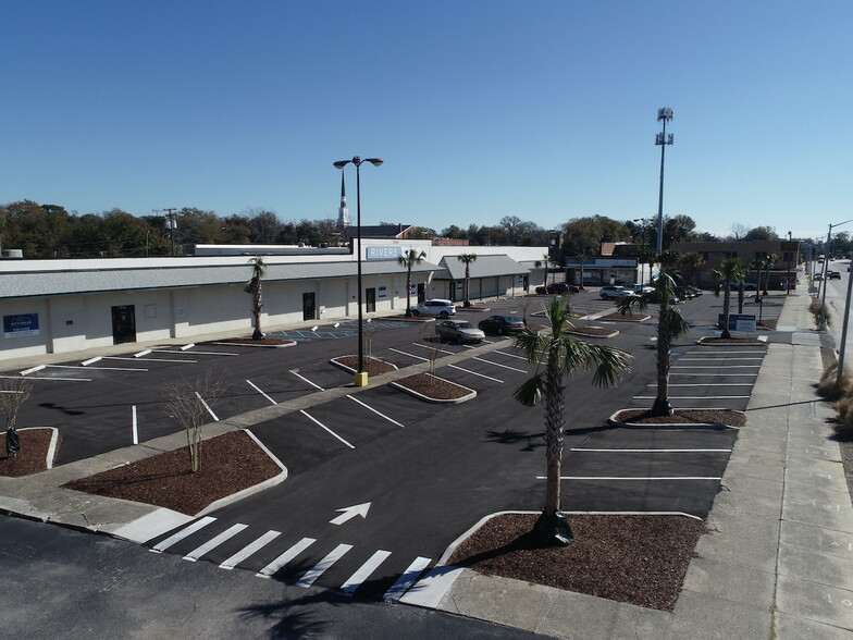 3346 Rivers Ave, North Charleston, SC for lease - Building Photo - Image 2 of 4