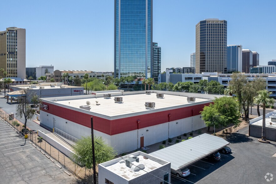 106 W Osborn Rd, Phoenix, AZ à vendre - Photo du bâtiment - Image 2 de 4