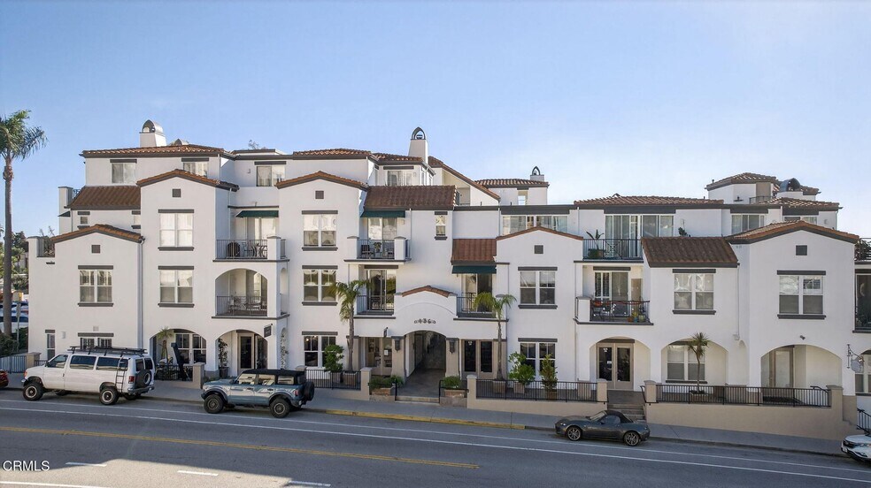 88 N Oak St, Ventura, CA à vendre - Photo du bâtiment - Image 1 de 5