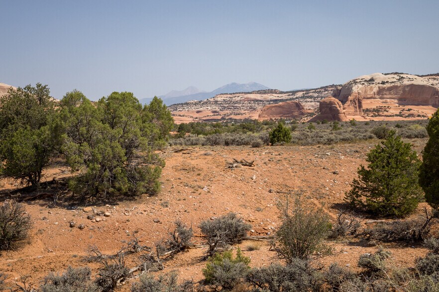 366 S Joe Wilson Dr, La Sal, UT for sale - Building Photo - Image 3 of 30