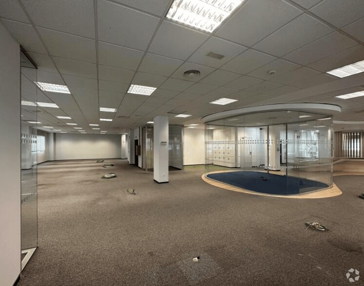 Bureau dans Madrid, Madrid à vendre - Photo du bâtiment - Image 3 de 10