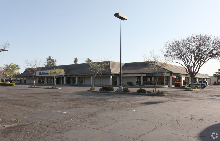 215-285 California St, Woodland, CA for lease - Primary Photo - Image 1 of 6