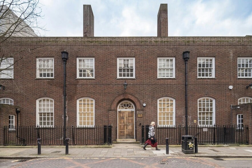 25 Settles St, Londres à louer - Photo du bâtiment - Image 3 de 28