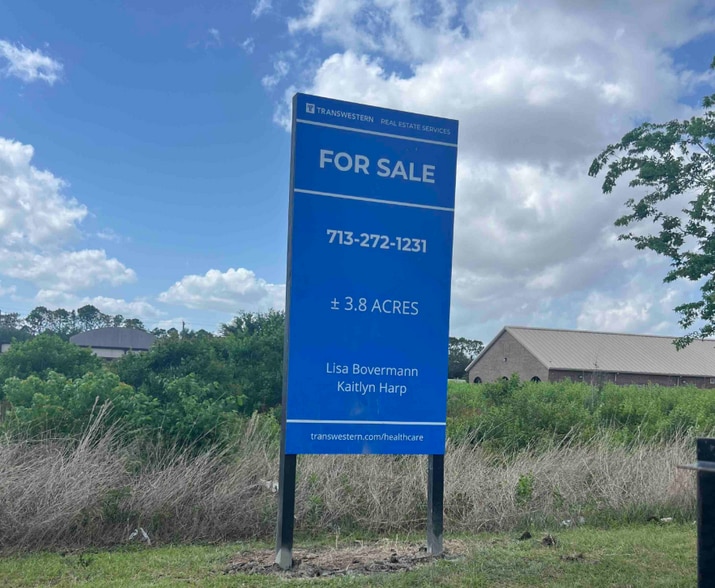 13914 State Highway 3, Webster, TX for sale - Building Photo - Image 2 of 5