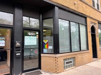 Plus de détails pour 2121-2125 W Irving Park Rd, Chicago, IL - Commerce de détail à louer
