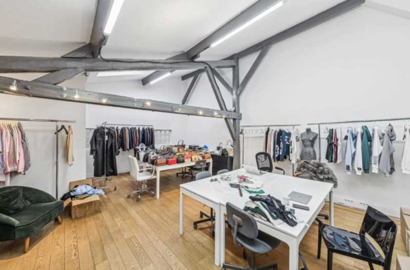 Office in Paris for sale Interior Photo- Image 1 of 2