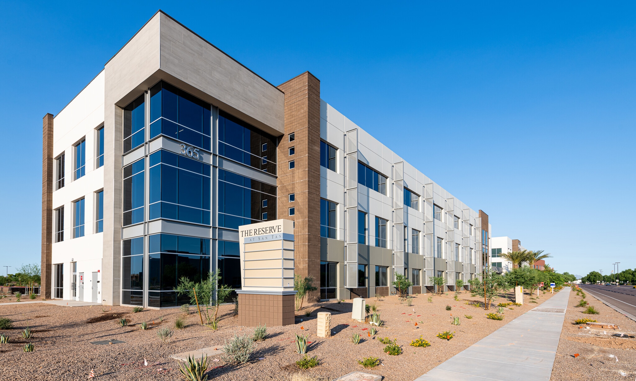 365 E Germann Rd, Gilbert, AZ for lease Primary Photo- Image 1 of 10