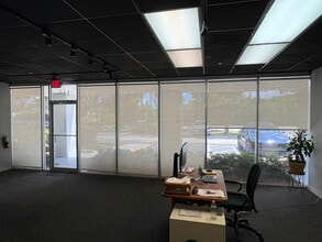 5201 Ravenswood Rd, Fort Lauderdale, FL for lease Interior Photo- Image 1 of 1