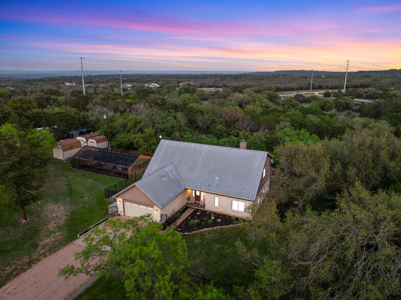 260 Gregg dr, Spicewood, TX à vendre - Photo du bâtiment - Image 3 de 33