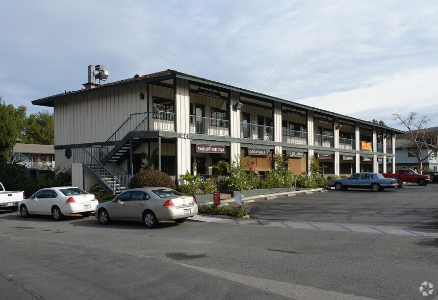 1421 E Thousand Oaks Blvd, Thousand Oaks, CA à louer - Photo du bâtiment - Image 2 de 3