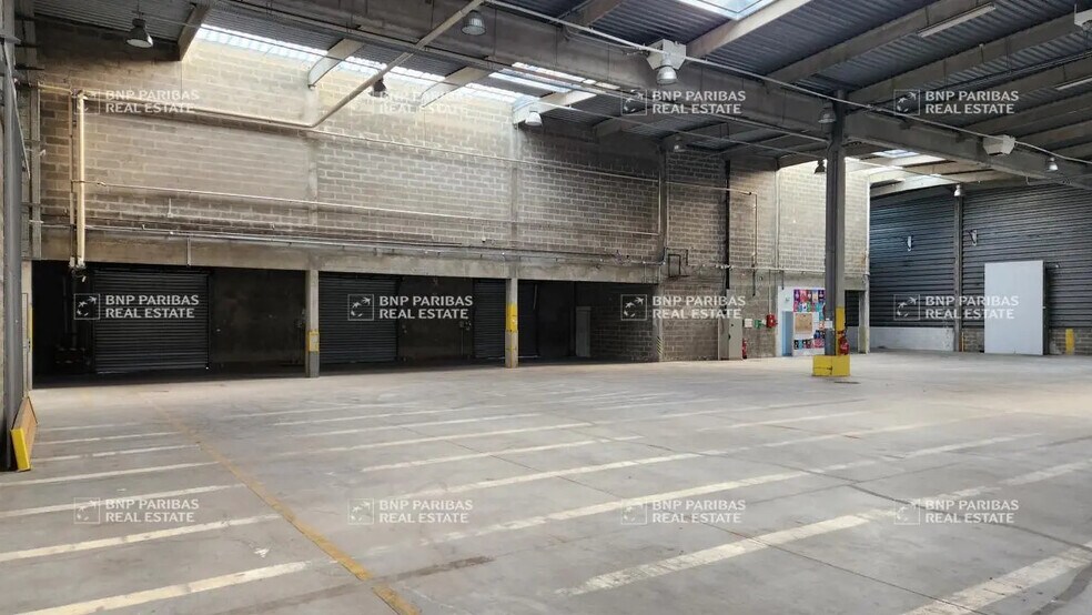 Flex dans Sucy-en-Brie à louer - Photo du bâtiment - Image 3 de 10