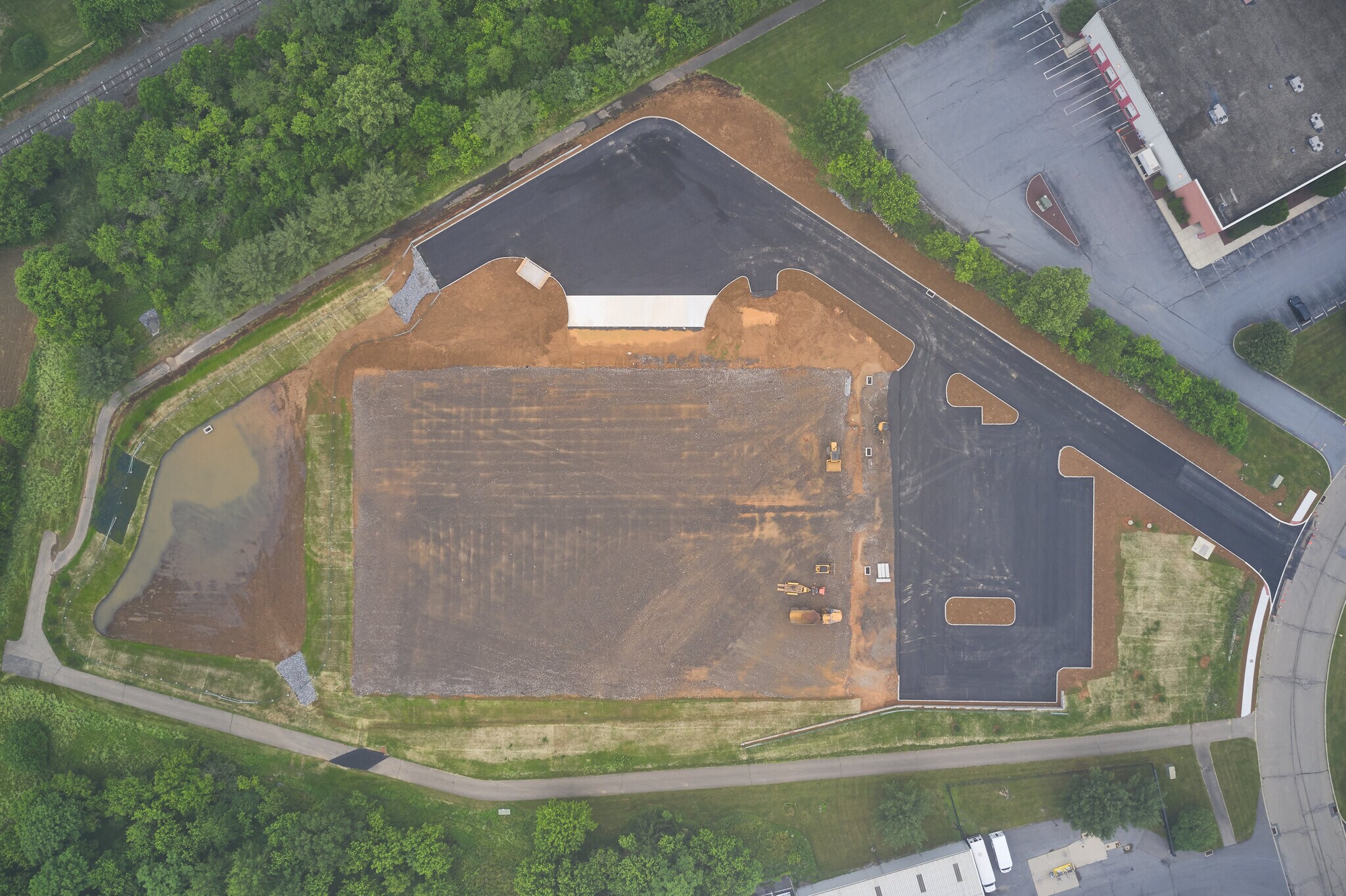 Conroy Pl, Easton, PA for lease Primary Photo- Image 1 of 11