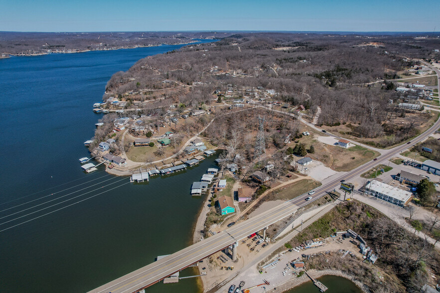 88 Accurate Ave, Sunrise Beach, MO for sale - Primary Photo - Image 1 of 56