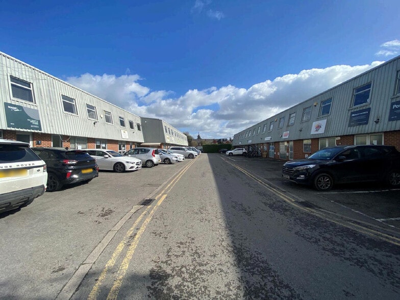 Marsack St, Reading for lease - Building Photo - Image 3 of 11