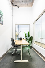 2744 E 11th St, Oakland, CA à louer Photo intérieure- Image 2 de 5