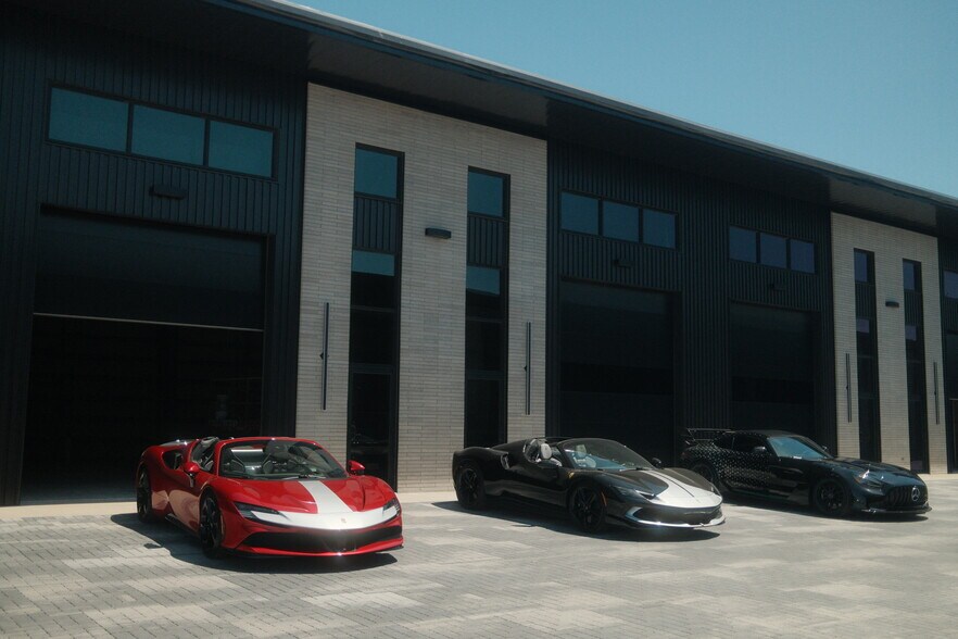 2105 S 31st St, Rogers, AR à vendre - Photo du bâtiment - Image 2 de 28