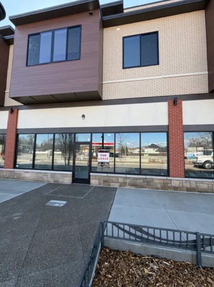 1760 E Auburn Rd, Rochester, MI for lease - Building Photo - Image 2 of 7
