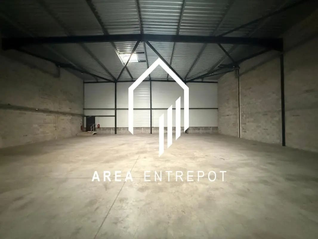 Flex in Aix-en-Provence for lease Interior Photo- Image 1 of 9