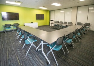 10000 Innovation Dr, Wauwatosa, WI for lease Building Photo- Image 1 of 2