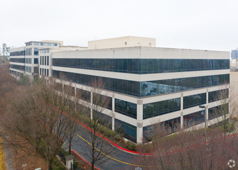 6301-6303 Barfield Rd NE, Atlanta, GA for lease - Building Photo - Image 1 of 14