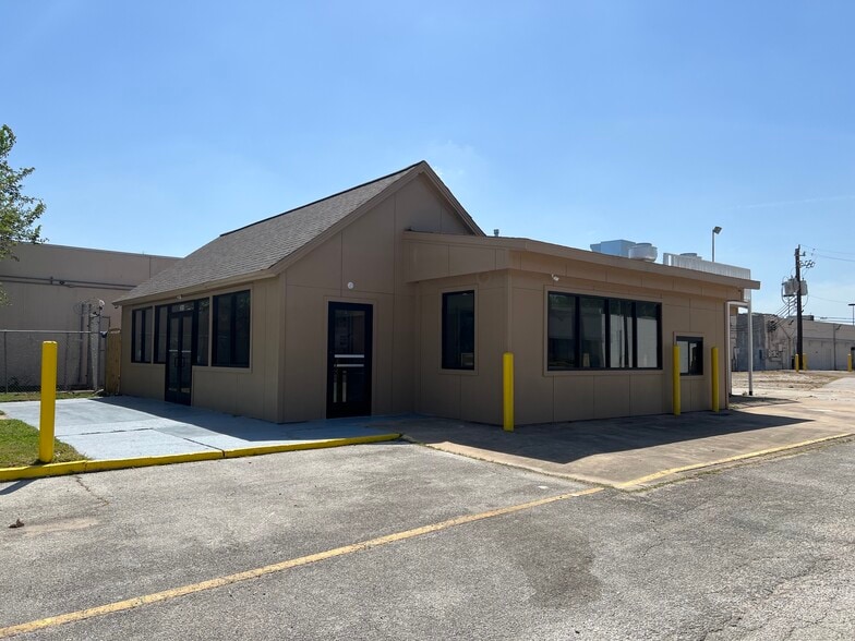 7810 Bellfort Rd, Houston, TX for sale - Building Photo - Image 2 of 14