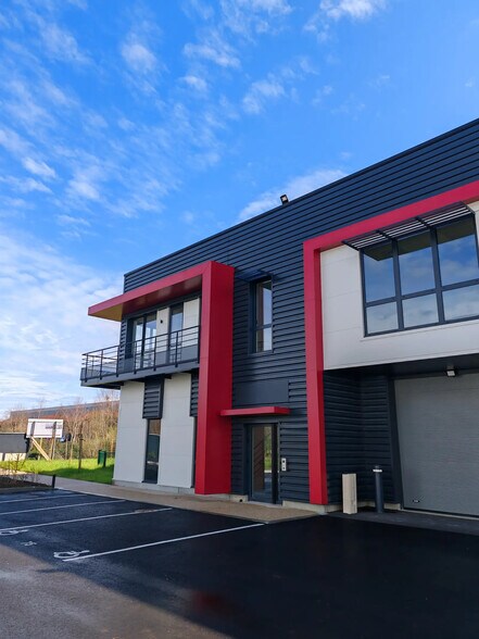 Flex in Bussy-Saint-Georges for lease - Building Photo - Image 2 of 11