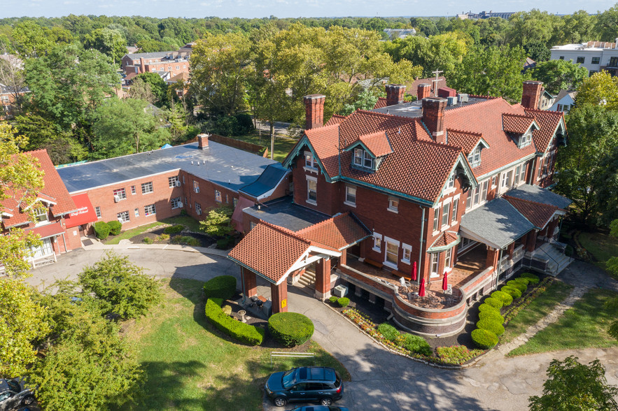 72 Woodland Ave, Columbus, OH à vendre - Photo du bâtiment - Image 1 de 1