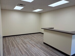 503-527 New York Ave, New Castle, IN for lease Interior Photo- Image 2 of 5