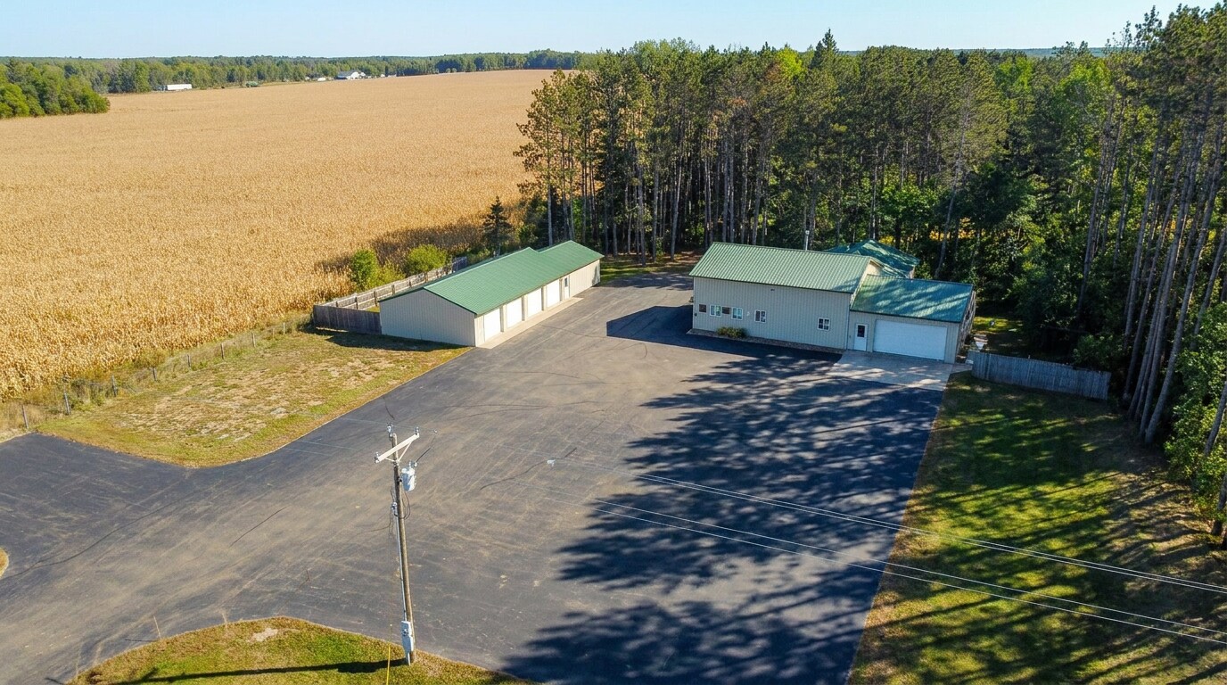 32738 US 71, Menahga, MN à vendre Photo du bâtiment- Image 1 de 36