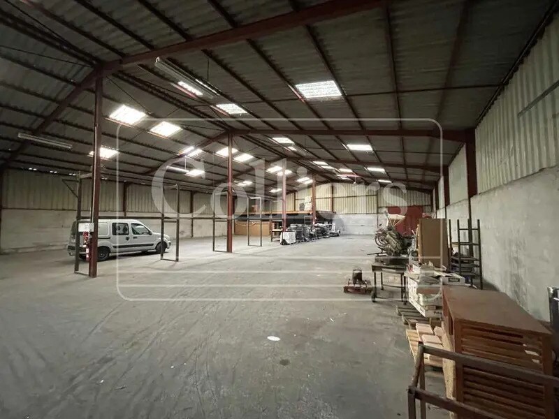 Industrial in Marignane for sale Building Photo- Image 1 of 8