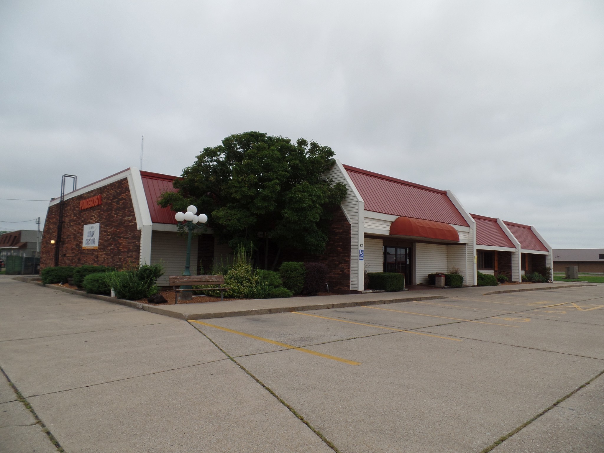 507 N Commercial St, Harrisburg, IL for sale Primary Photo- Image 1 of 1