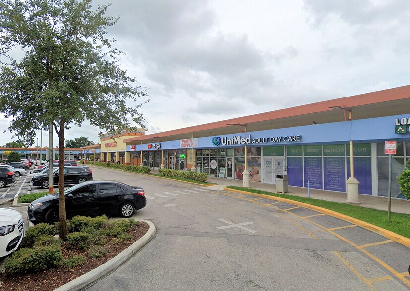 4646-4698 NW 183rd St, Miami Gardens, FL à louer - Photo du bâtiment - Image 3 de 13