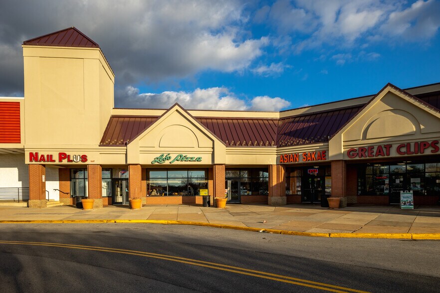 405 Center St, Westminster, MD à louer - Photo du bâtiment - Image 3 de 6