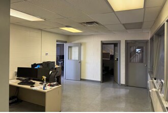 3201 N Sylvania Ave, Fort Worth, TX à louer - Photo intérieure - Image 3 de 6