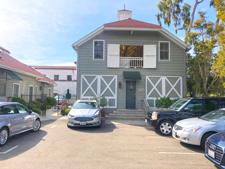 115-117 W Micheltorena St, Santa Barbara, CA for lease - Primary Photo - Image 2 of 14