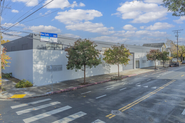 More details for 1680 14th St, Oakland, CA - Industrial for Sale