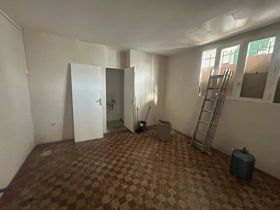 Bureau dans Cavaillon à louer Photo du bâtiment- Image 1 de 6