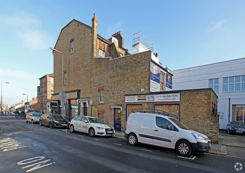 253 Lavender Hl, London for lease - Building Photo - Image 2 of 3