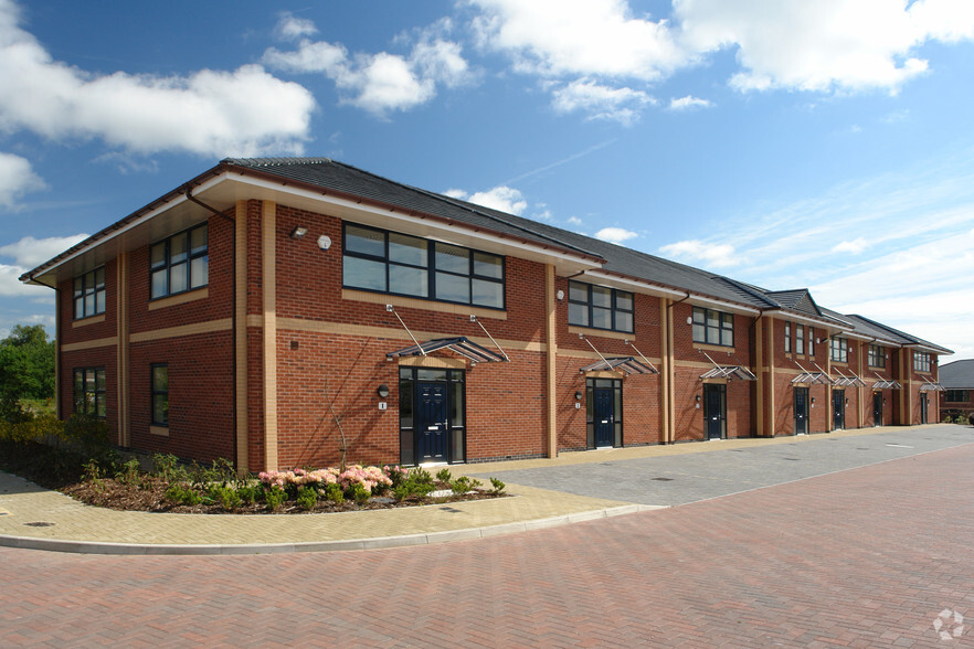 Smithy Brook Rd, Wigan à vendre - Photo principale - Image 1 de 1